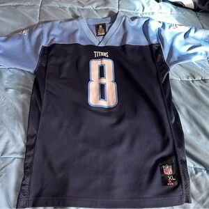 Titans youth jersey.  Size XL.